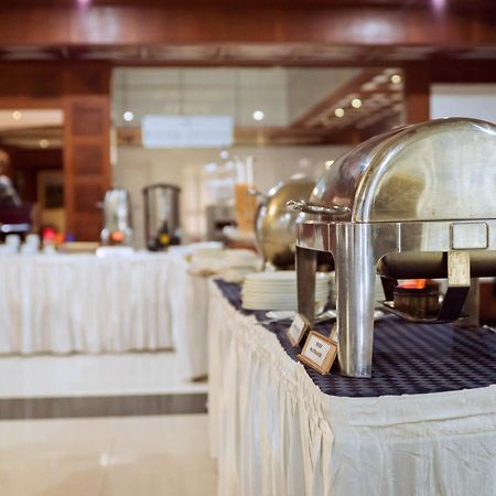 Peacock Hotel Darüsselam Dış mekan fotoğraf
