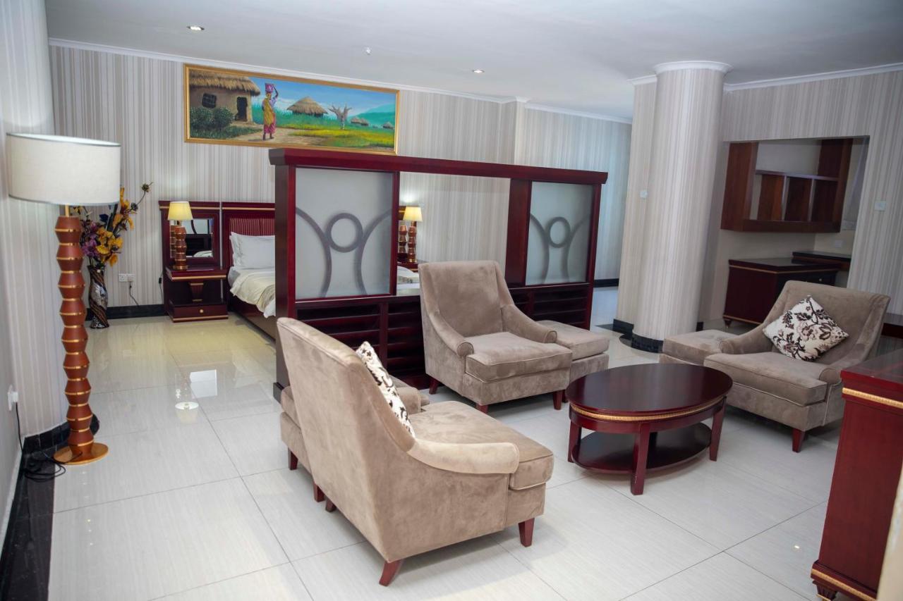 Peacock Hotel Darüsselam Dış mekan fotoğraf