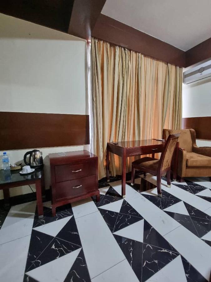 Peacock Hotel Darüsselam Dış mekan fotoğraf