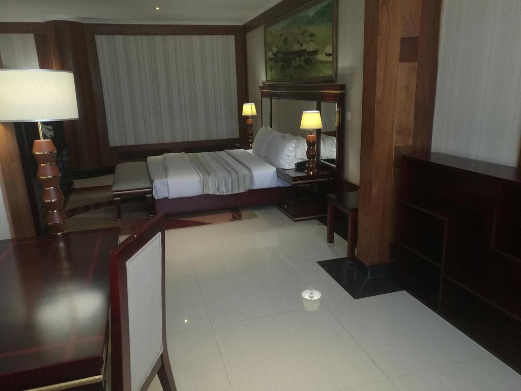 Peacock Hotel Darüsselam Dış mekan fotoğraf