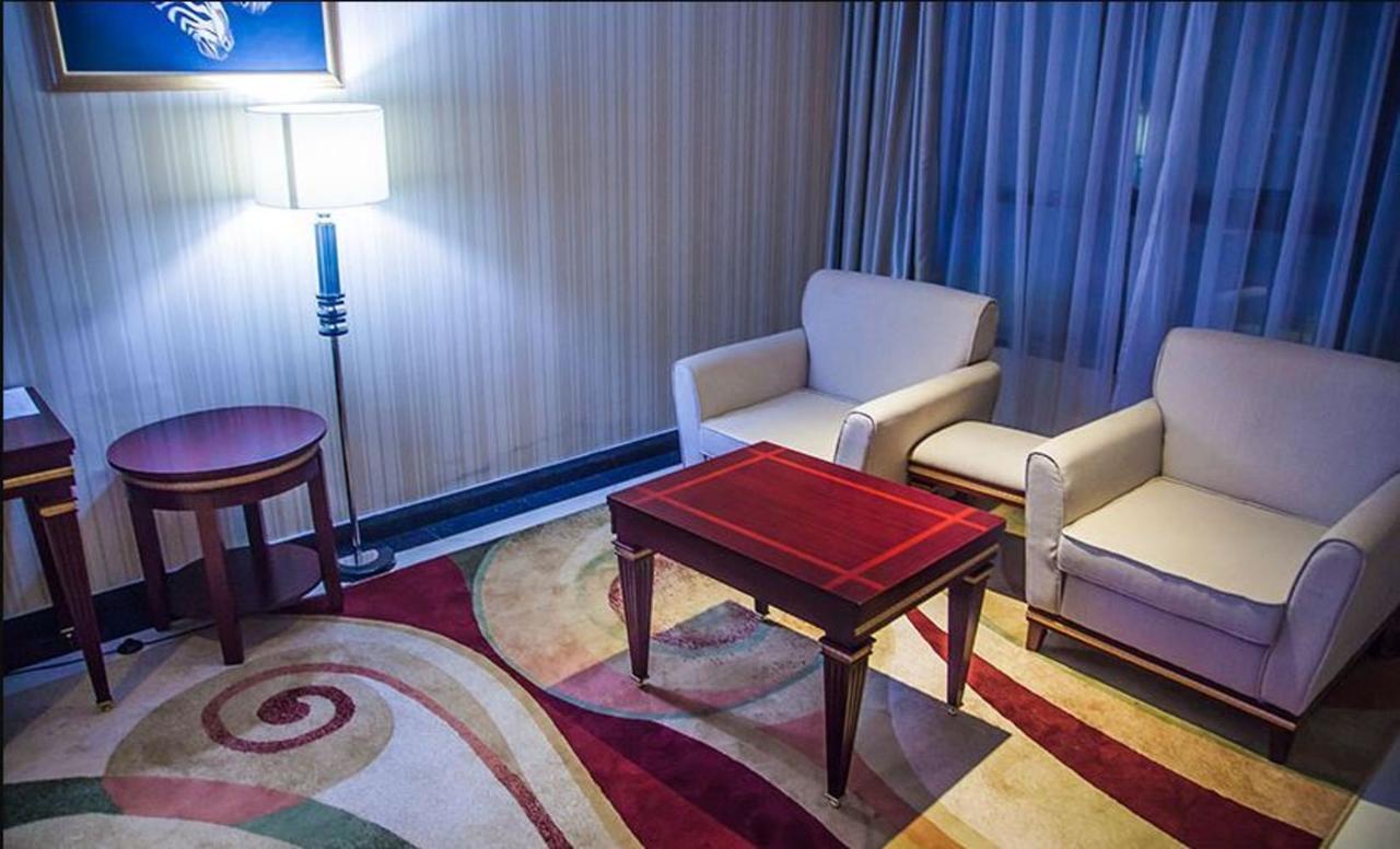 Peacock Hotel Darüsselam Dış mekan fotoğraf
